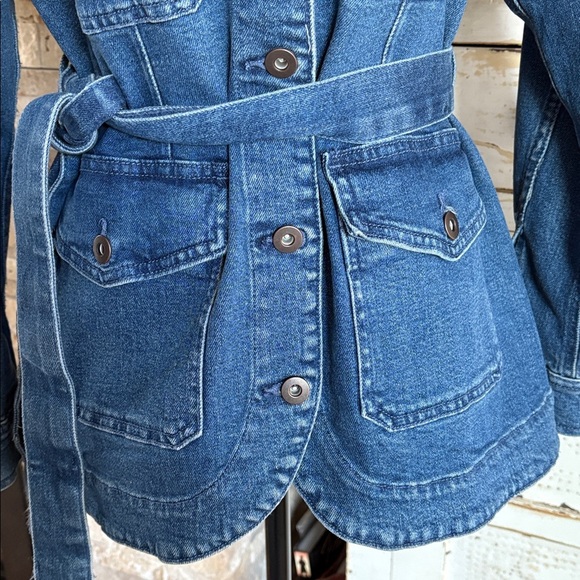 Old Navy blue jean tie waist utility jacket with four front pockets button close - Picture 5 of 16